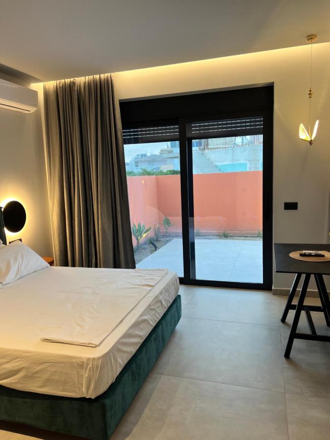 Cora May Central Villa With Private Pool 200M To The Beach 法里拉基 外观 照片