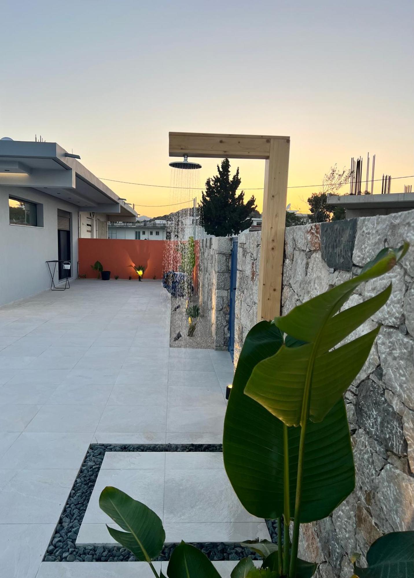Cora May Central Villa With Private Pool 200M To The Beach 法里拉基 外观 照片